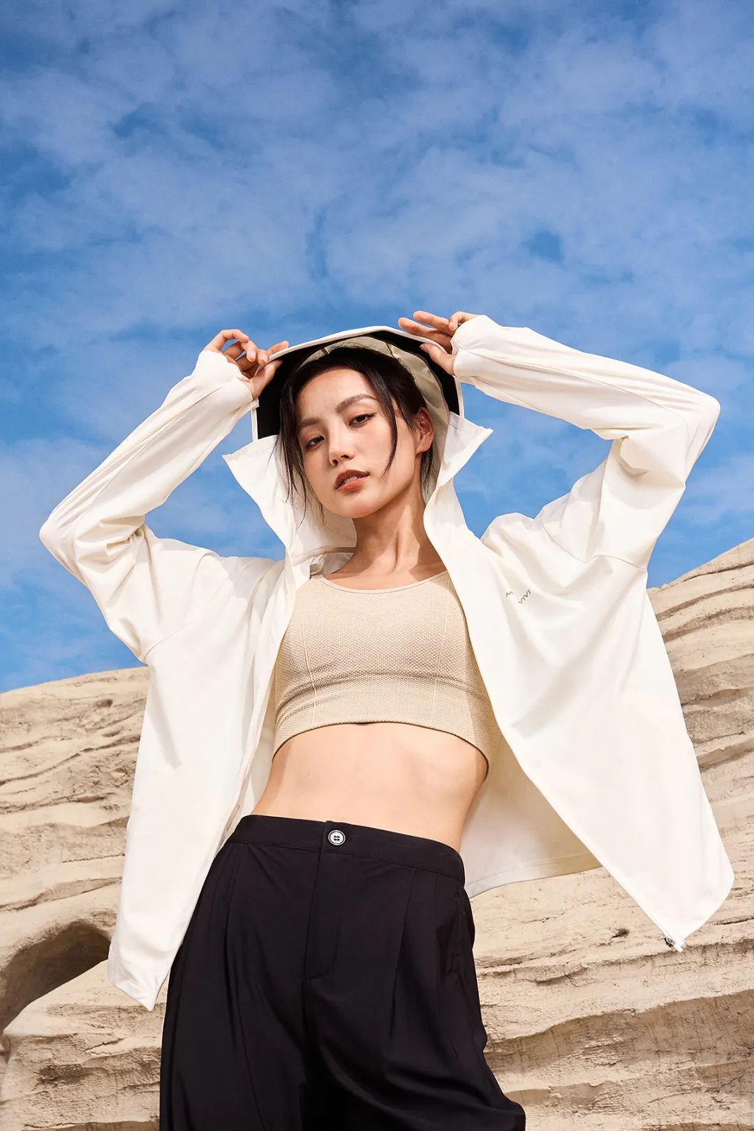 MOLY VIVI女性运动品牌：跑步中的
